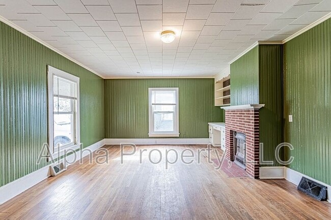 Building Photo - 678 N Liberty St