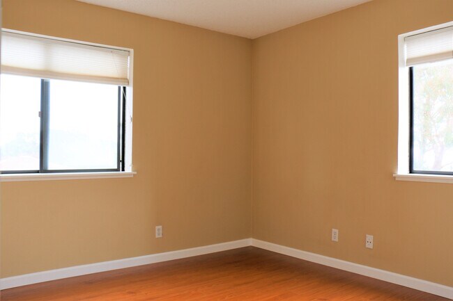Building Photo - 1108 Aspen Ct