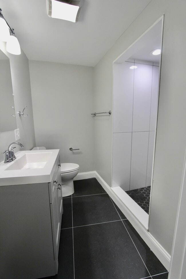 Photo - 1 Madison St Apartment