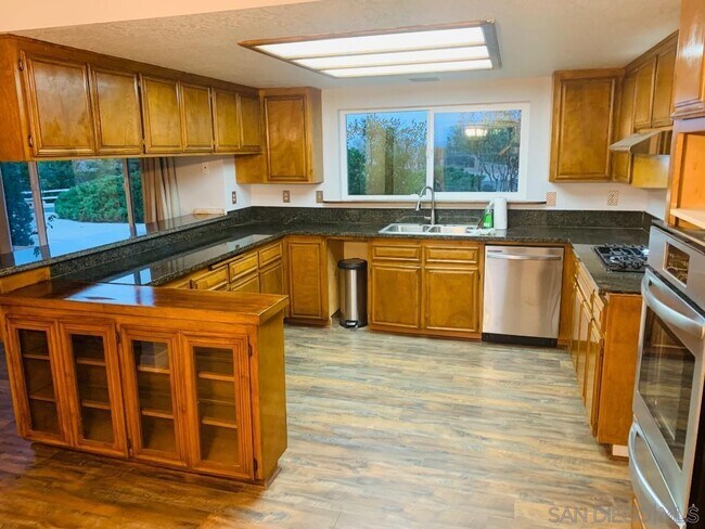 Foto del edificio - 18033 Willow St