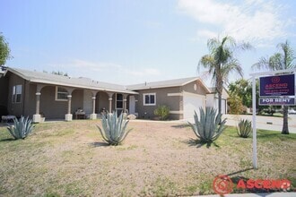 Building Photo - 4900 Magic Ave