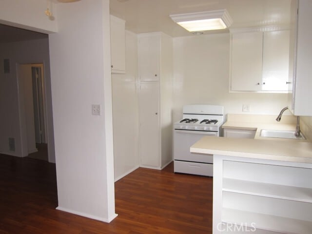 Building Photo - 630 San Vicente Blvd