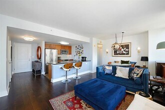 Building Photo - 88 Morgan St