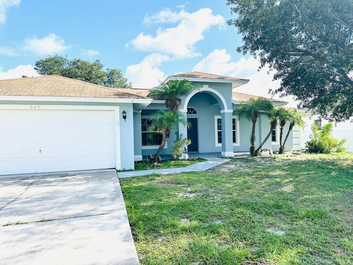 Foto principal - 549 SW Prater Ave