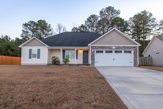Building Photo - 270 Breakwater Dr