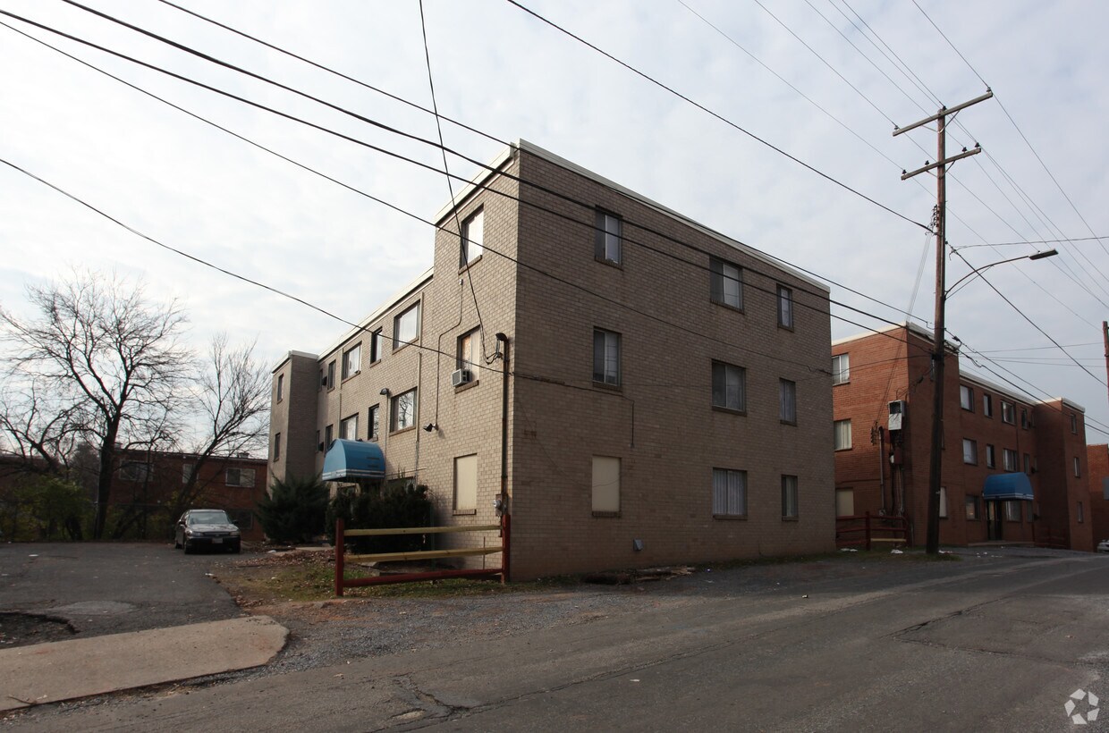 Foto del edificio - 5019 B St SE