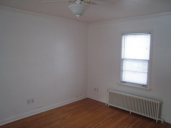 Bedroom - 1531 Portland Ave