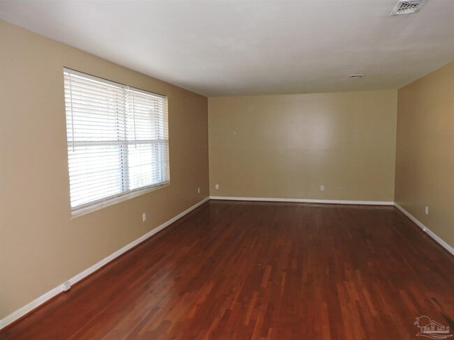 Building Photo - 8220 Excelsior Dr