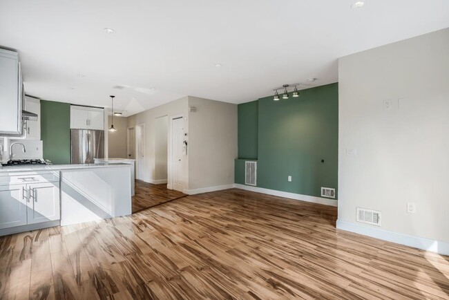 Foto del edificio - 125 Hillcrest Pl