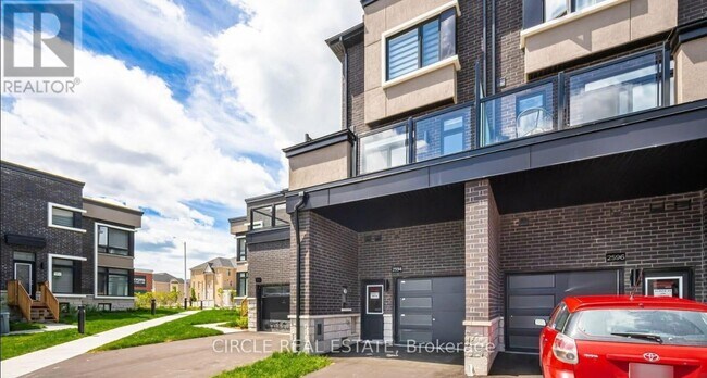 Building Photo - 2594 Castlegate Crossing