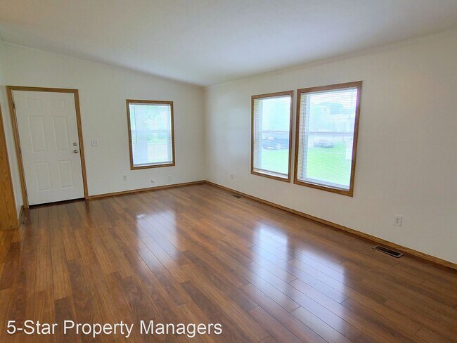 Building Photo - 3 br, 1 bath House - 215 Olive Street