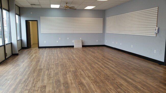Building Photo - 2171 E Morgan Ave