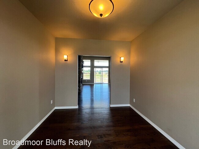 Building Photo - 4 br, 3 bath House - 10405 R E A Road
