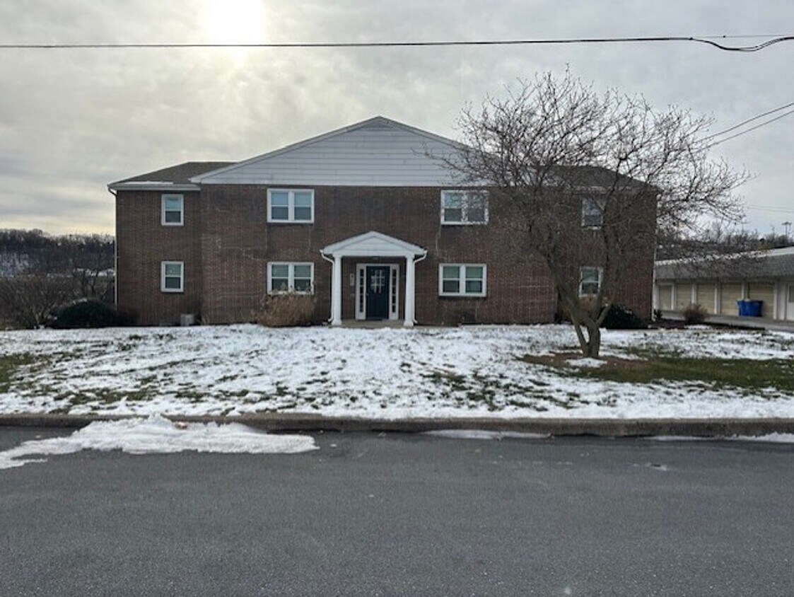 Primary Photo - 6890 Clearfield St