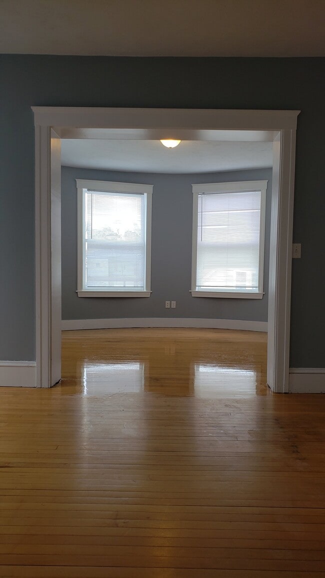Building Photo - 24 Suffield St