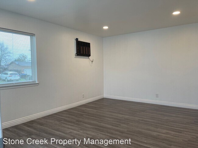 Foto del edificio - 2 br, 1 bath House - 6431 Wire Dr.