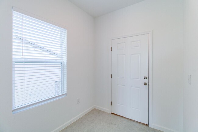 Foto del edificio - 2216 Bear Peak Dr