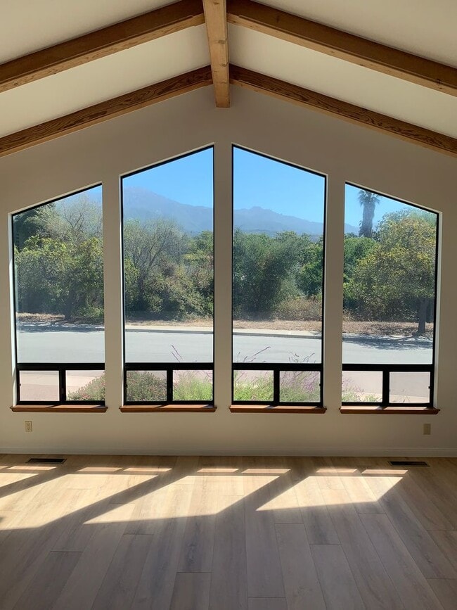 Building Photo - Impeccable Two-Story Home with Stunning Mountain Views & Modern Upgrades