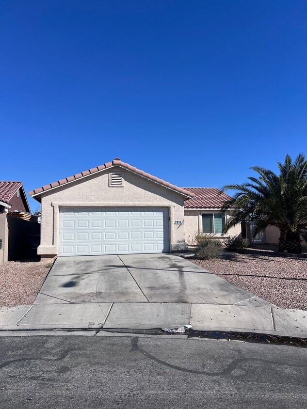 2032 Kingswinford Dr, North Las Vegas, NV 89032 House Rental in North