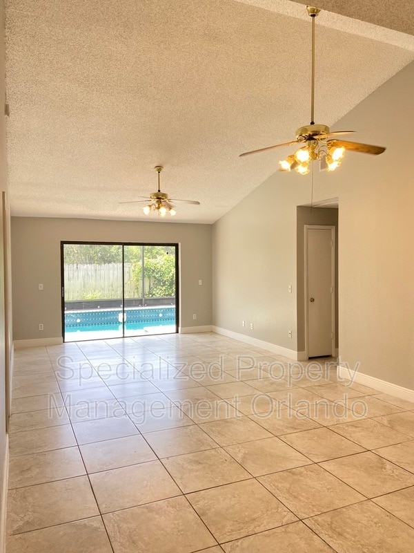 Building Photo - 205 Chicago Woods Cir