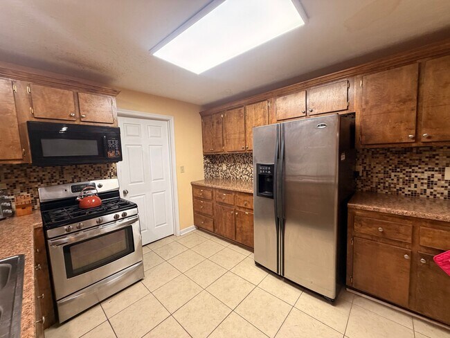 Foto del edificio - 3739 Leisure Woods Dr