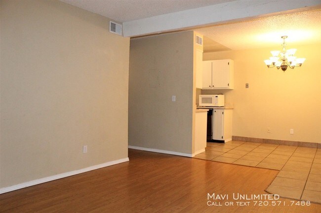 Foto del edificio - 16259 W 10th Ave