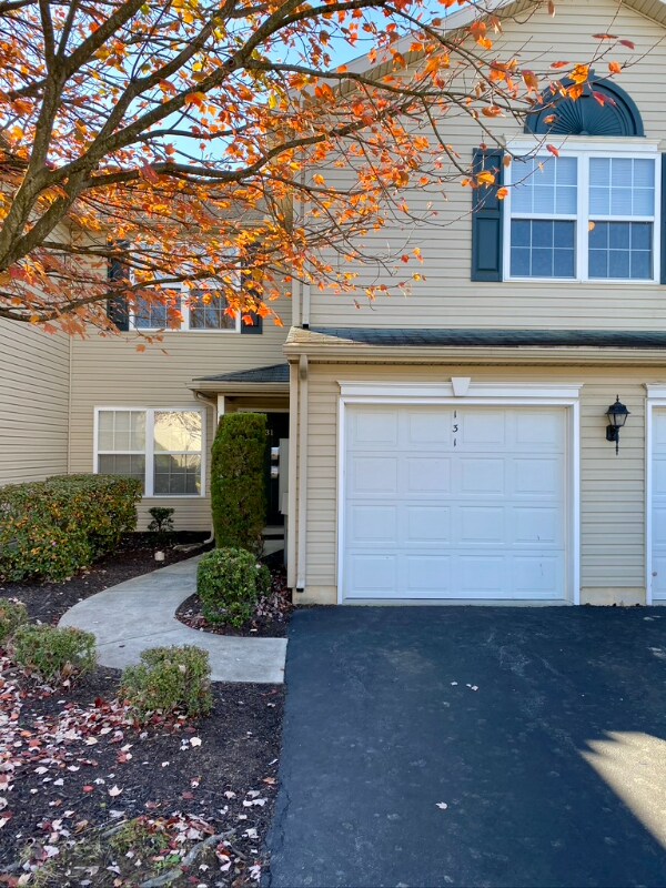 131 Oriole Ct, Hummelstown, PA 17036 Condo for Rent in Hummelstown, PA