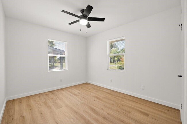 Foto del edificio - Chaparral Cottage N/M
