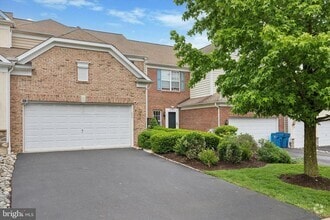 Building Photo - 2136 Sugar Maple Ln