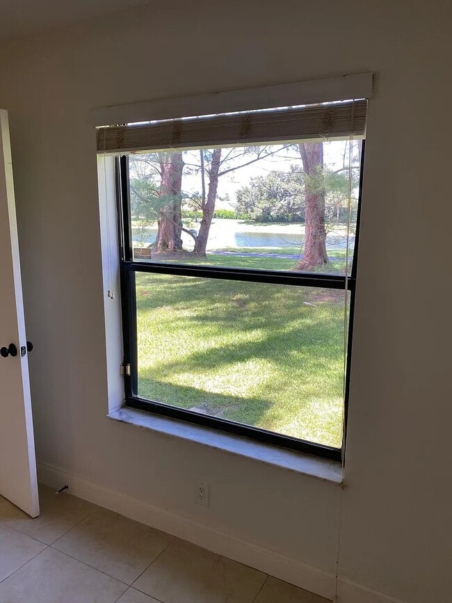 Photo - 21900 Lake Forest Cir (Boca Raton, FL) Apartment