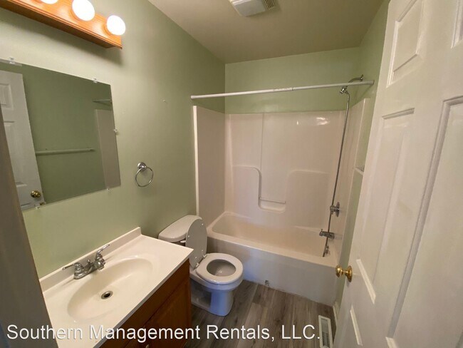 Building Photo - 3 br, 2.5 bath House - 59 B Maple St