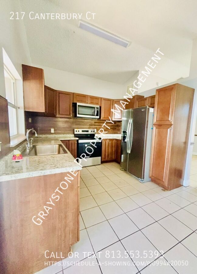 Foto del edificio - 217 Canterbury Ct