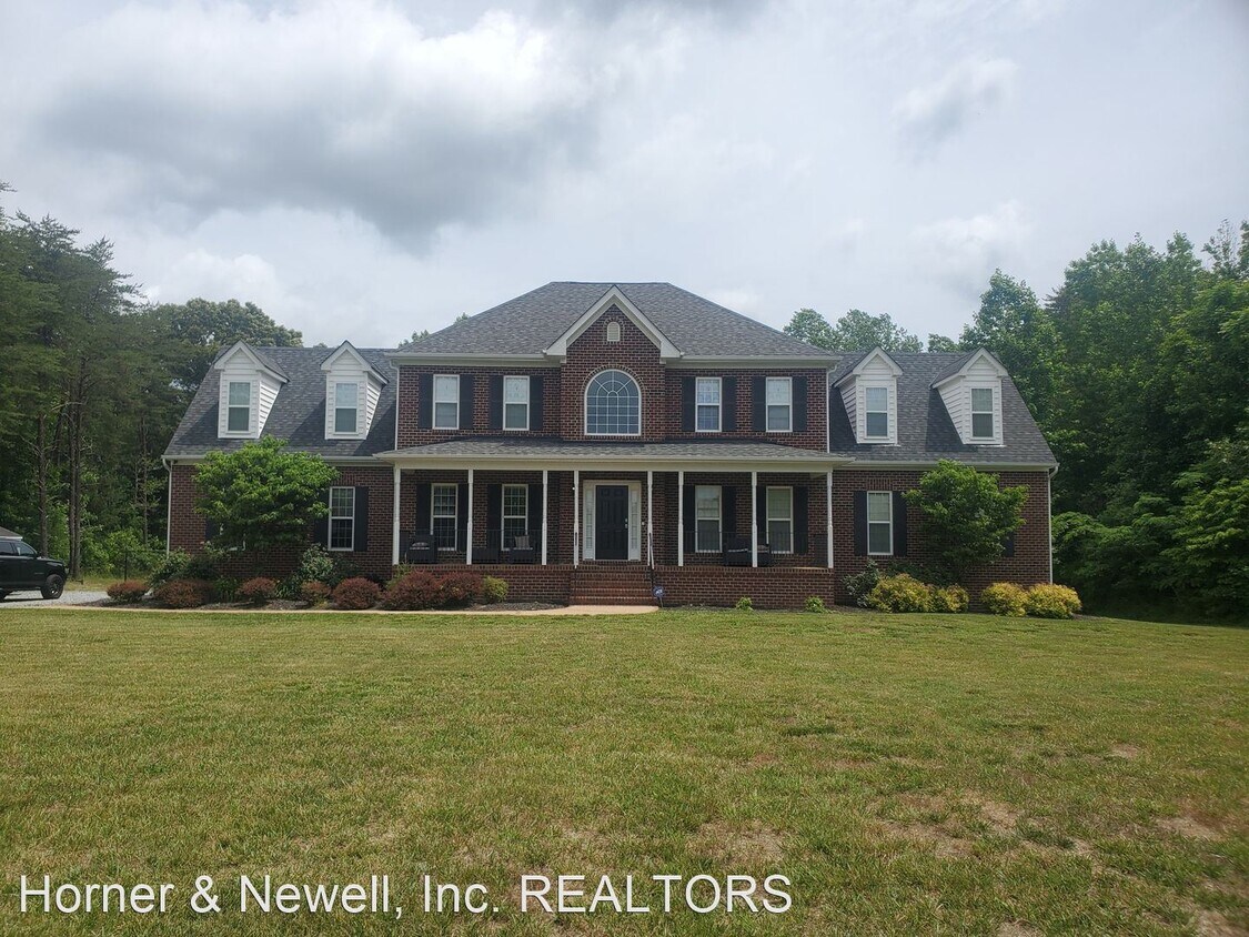4 br, 3.5 bath House 3044 Three Chopt Road House for Rent in Gum Spring, VA