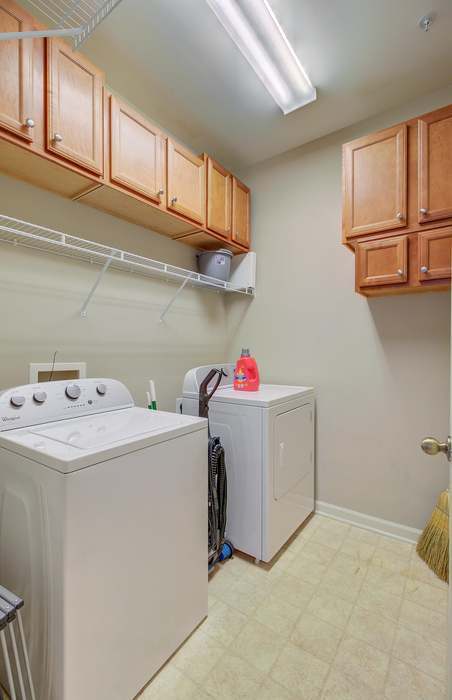 Building Photo - 1225 Blakeway St