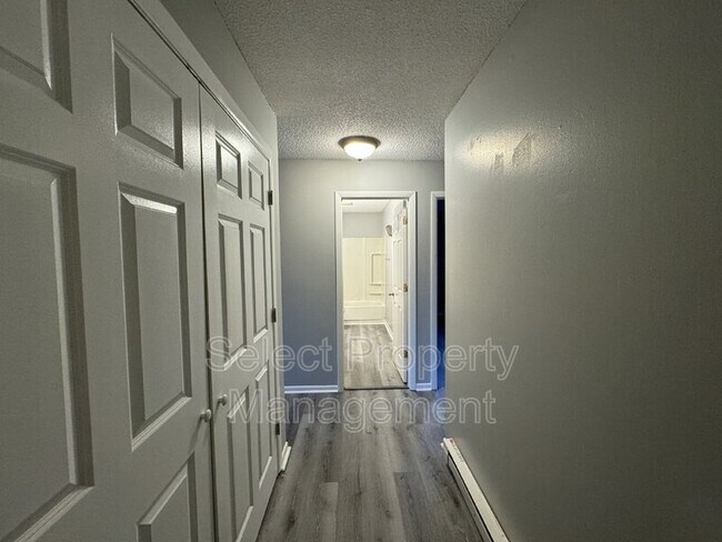 Foto del edificio - 6619 Fairfield Ave