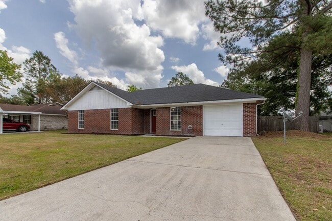 Building Photo - 52 Pheasant Way