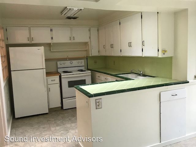 Building Photo - 2 br, 2 bath House - 8038 42nd Ave NE