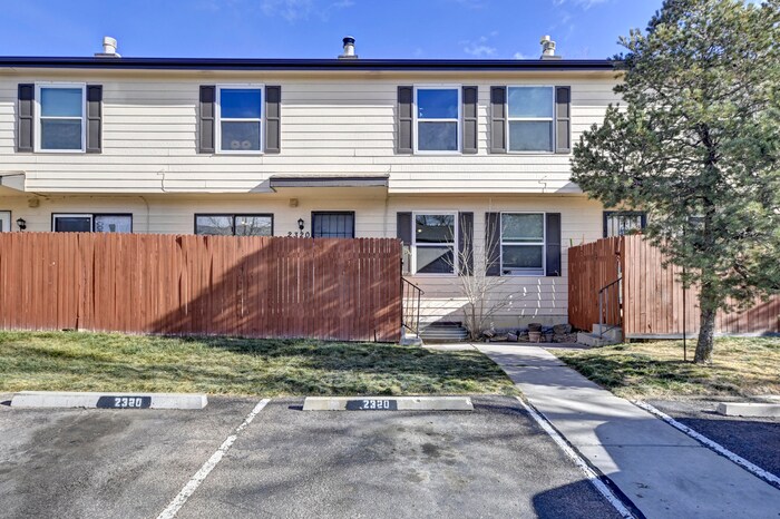Primary Photo - 2327 Lexington Village Ln