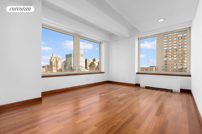 Foto del edificio - 305 E 63rd St