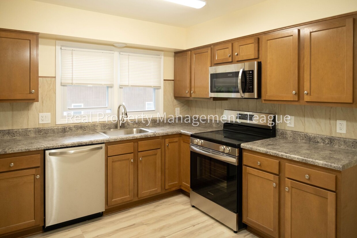 Primary Photo - Beautiful one Bedroom apartment