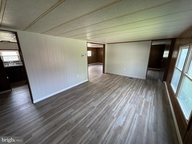 Foto del edificio - Coming Soon - 3 Bedroom 1.5 Bath Home - Hi...