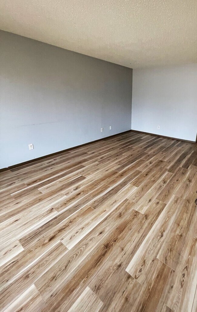 Foto del edificio - 1153-1153 Oleson Rd