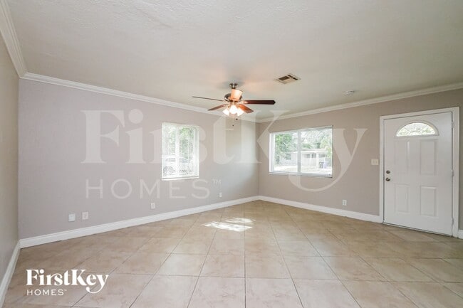 Foto del edificio - 1128 NW 7th Terrace