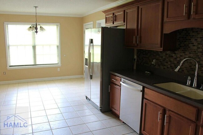 Foto del edificio - 180 Waters Ave