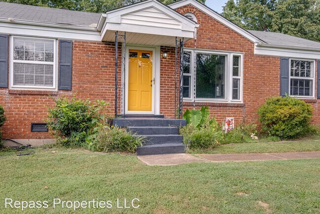 Building Photo - 3 br, 1 bath House - 518 Elaine Drive