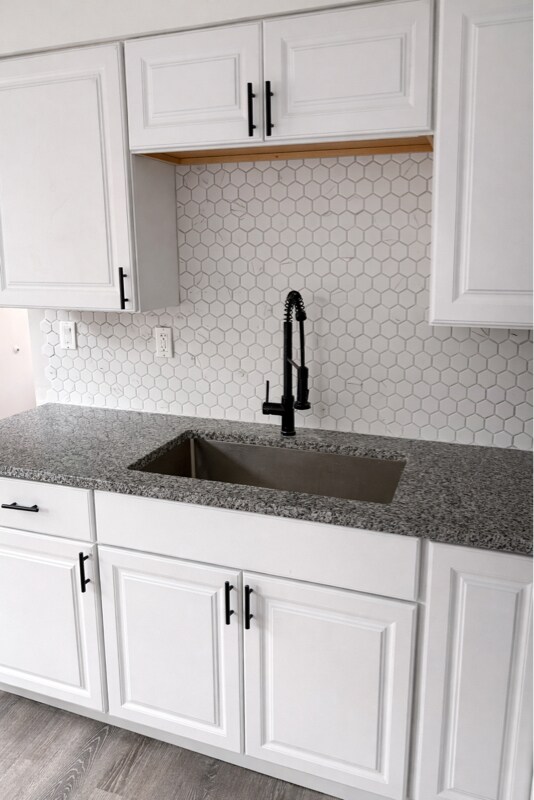 Foto del edificio - 3876 W 17th St
