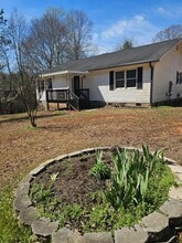 Building Photo - 134 Rolling Dr