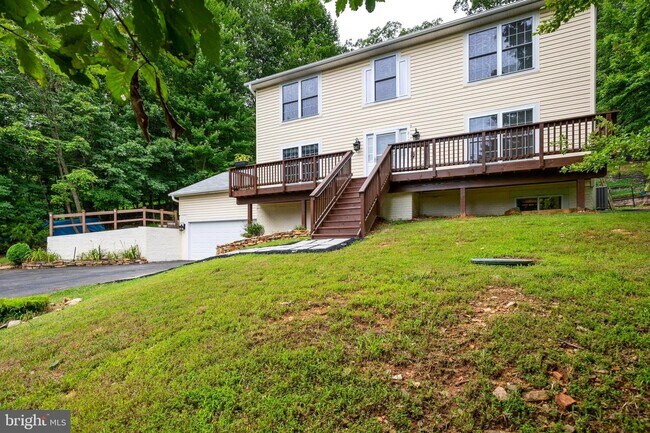 Building Photo - 2102 Gore Dr