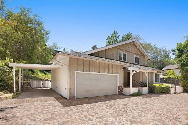 Building Photo - 22204 Avenue San Luis