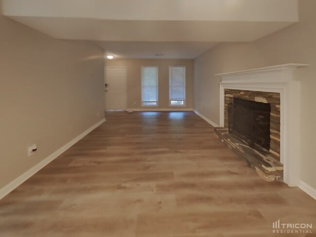 Building Photo - 39 Pine Grove Cir